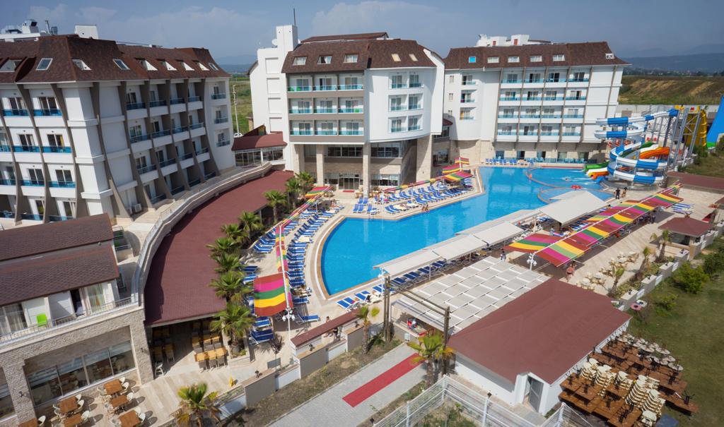 Ramada Resort Side fotó