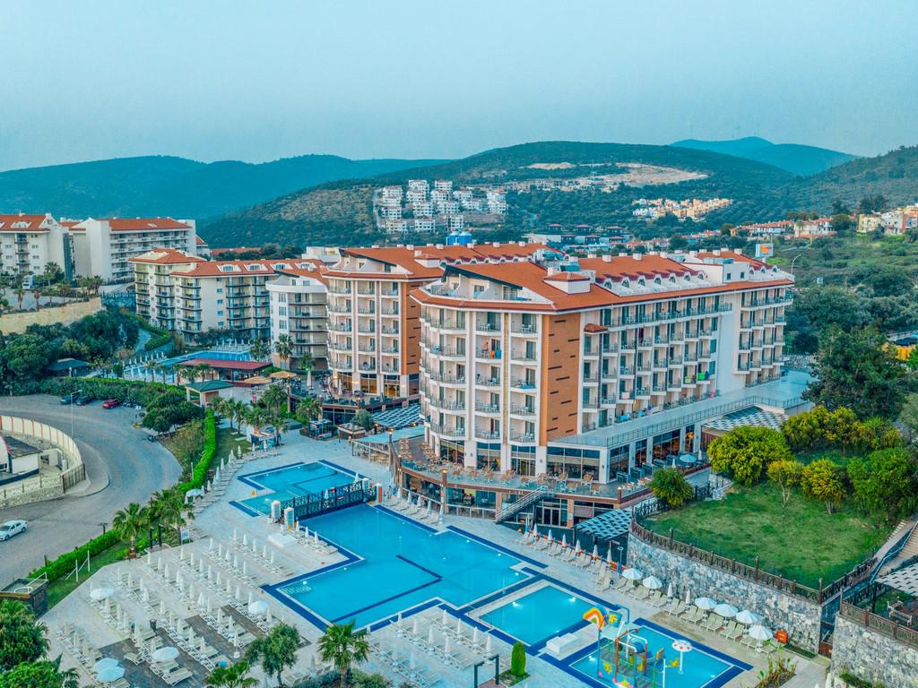 Ramada Resort By Wyndham Kusadasi & Golf fotó